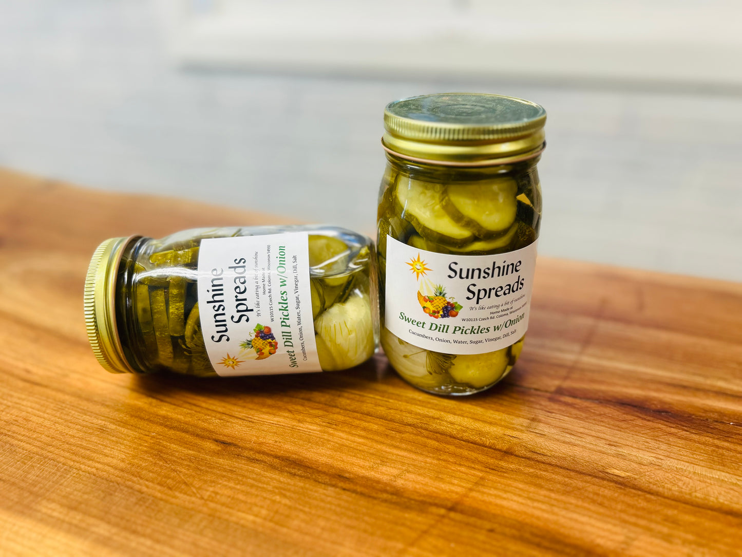 Sweet Dill Pickles w/Onion
